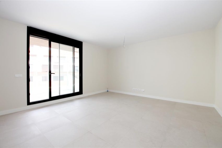 R5037826-Apartment-For-Sale-Estepona-Penthouse-1-Beds-68-Built-2