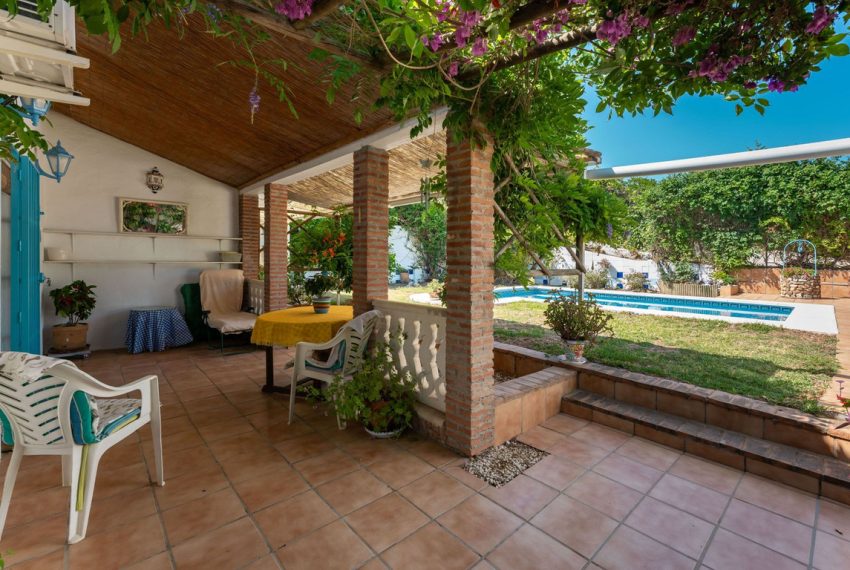 R5039101-Villa-For-Sale-Coin-Detached-3-Beds-211-Built-1