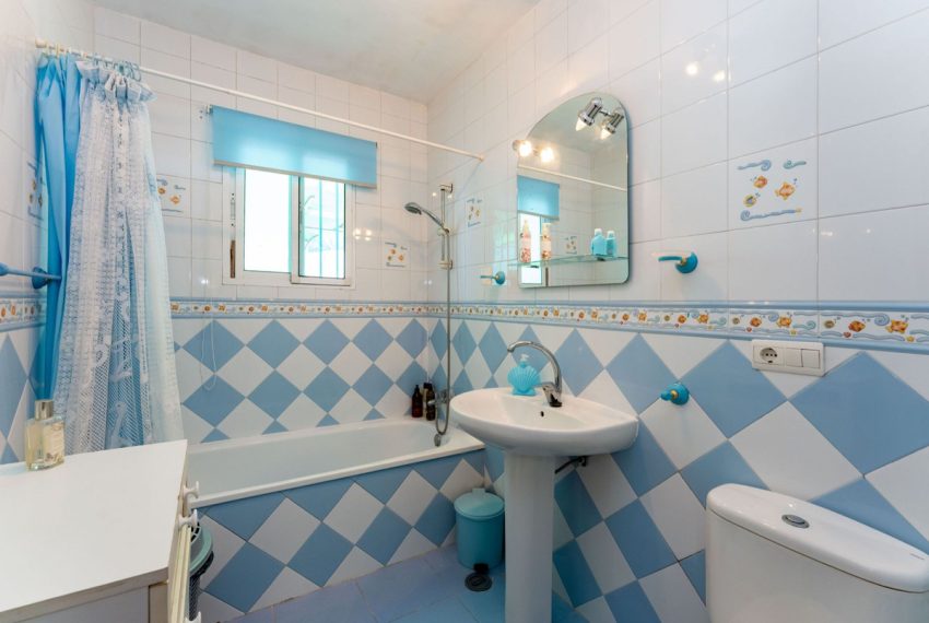 R5039101-Villa-For-Sale-Coin-Detached-3-Beds-211-Built-17