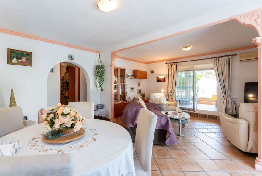 R5039101-Villa-For-Sale-Coin-Detached-3-Beds-211-Built-4