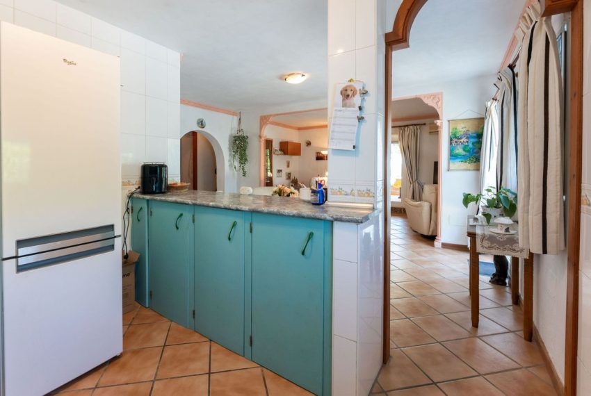 R5039101-Villa-For-Sale-Coin-Detached-3-Beds-211-Built-6