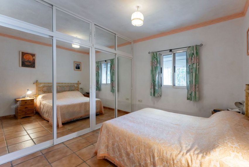 R5039101-Villa-For-Sale-Coin-Detached-3-Beds-211-Built-8