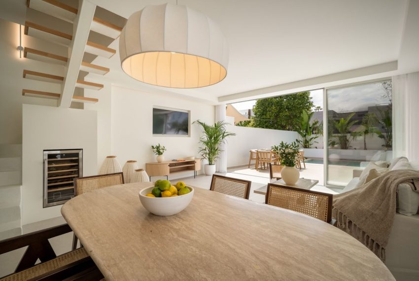 R5039422-Villa-For-Sale-Nueva-Andalucia-Semi-Detached-3-Beds-125-Built