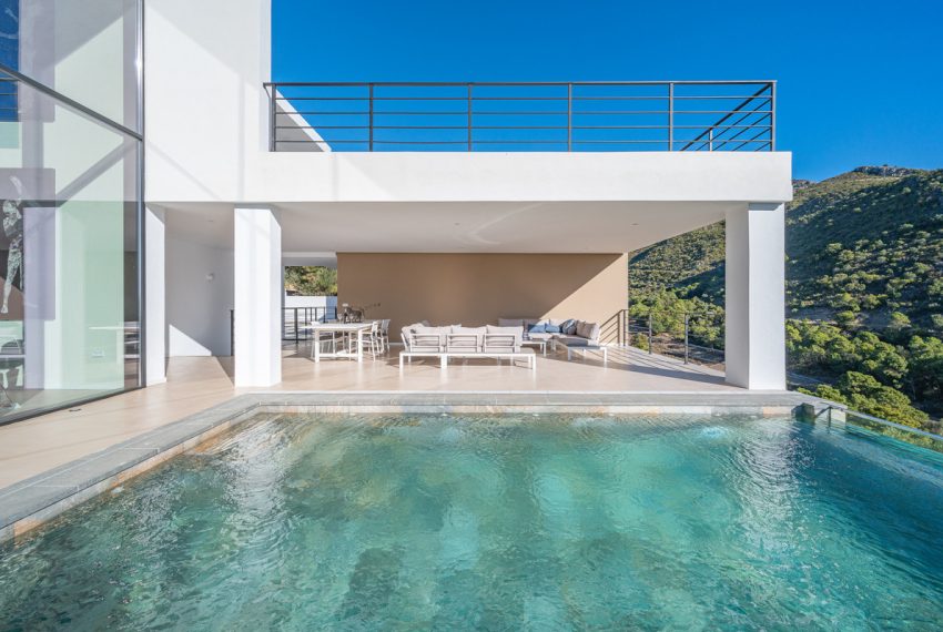 R5039506-Villa-For-Sale-Benahavis-Detached-6-Beds-682-Built