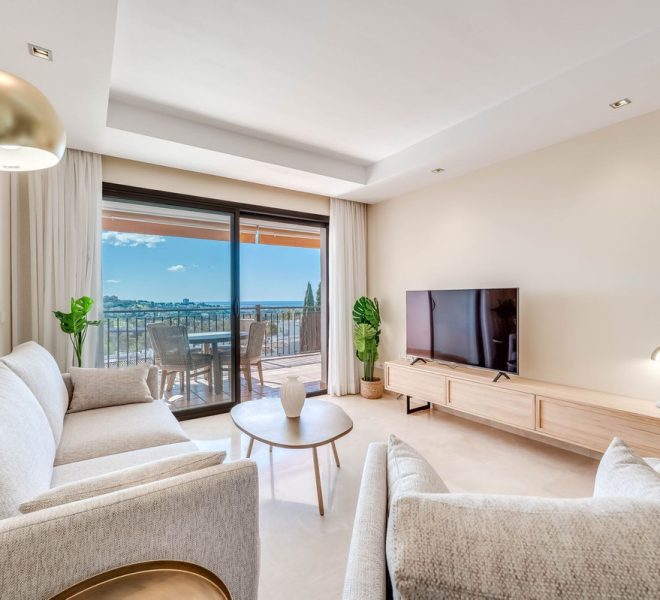 R5039818-Image 1-Middle Floor - 2 Beds - 77 Built