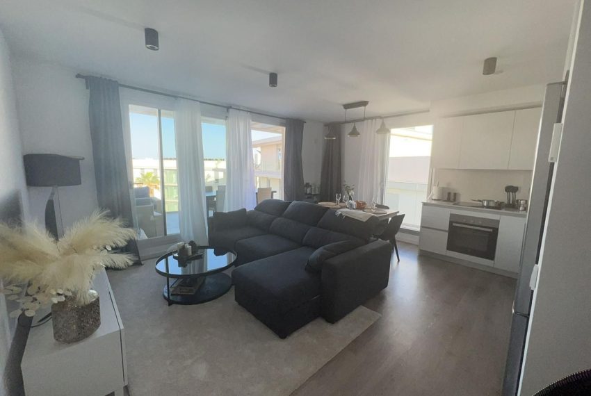 R5039998-Apartment-For-Sale-Estepona-Penthouse-2-Beds-93-Built