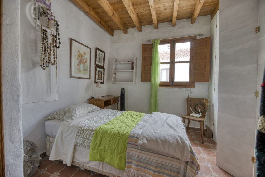 R5040073-Townhouse-For-Sale-Monda-Terraced-4-Beds-342-Built-12