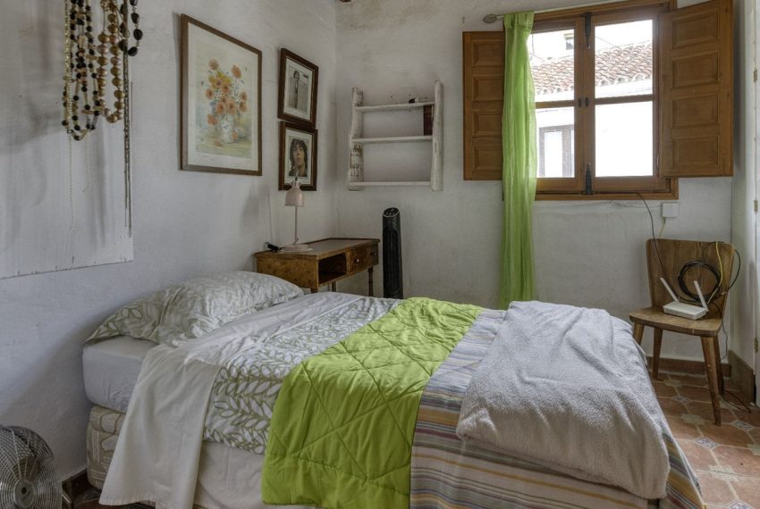 R5040073-Townhouse-For-Sale-Monda-Terraced-4-Beds-342-Built-13