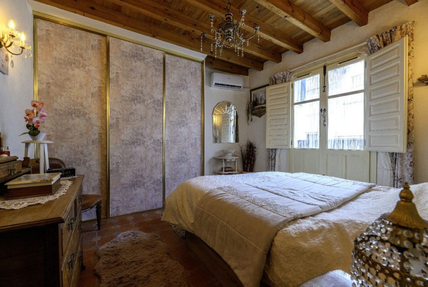 R5040073-Townhouse-For-Sale-Monda-Terraced-4-Beds-342-Built-16