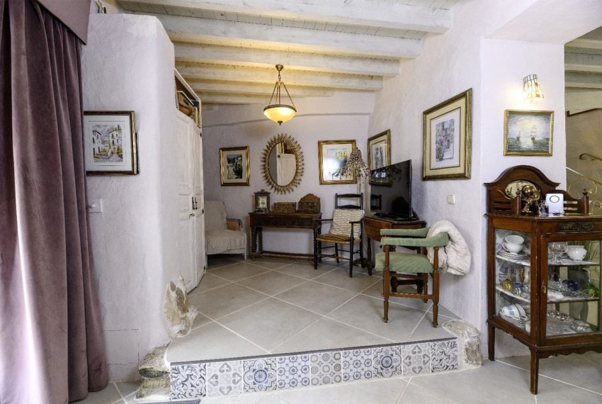 R5040073-Townhouse-For-Sale-Monda-Terraced-4-Beds-342-Built-2