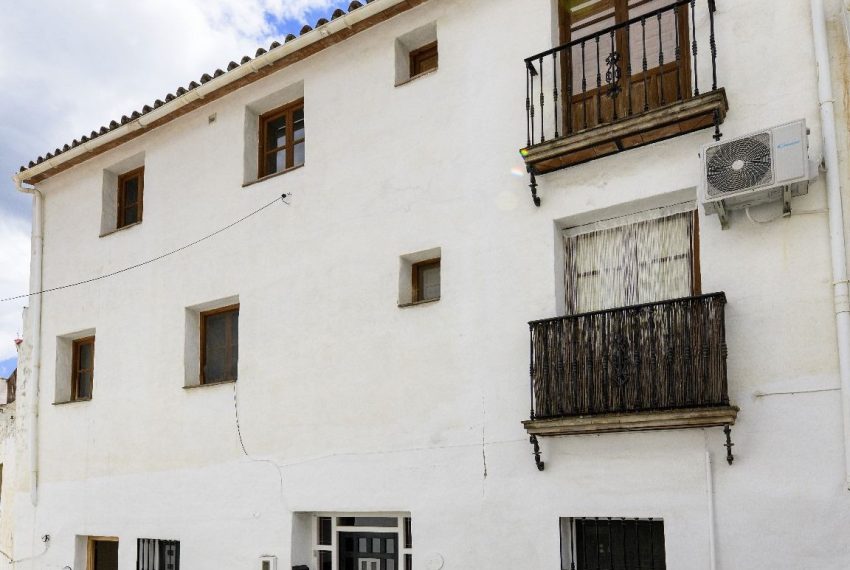 R5040073-Townhouse-For-Sale-Monda-Terraced-4-Beds-342-Built