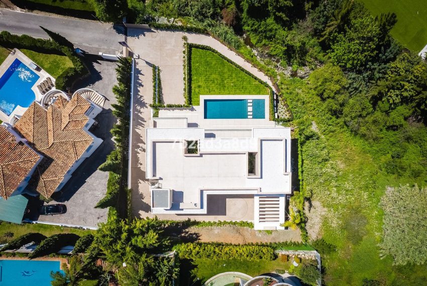 R5040205-Villa-For-Sale-El-Paraiso-Detached-5-Beds-919-Built-2