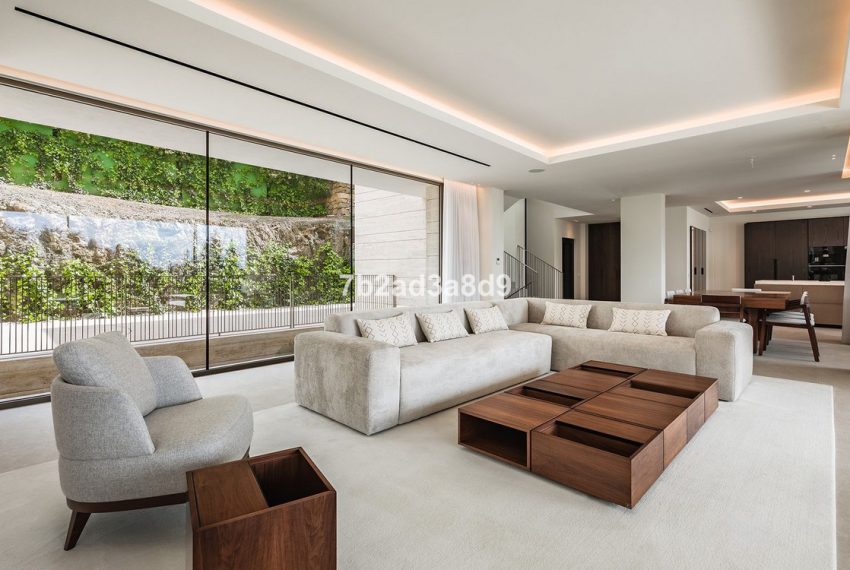 R5040205-Villa-For-Sale-El-Paraiso-Detached-5-Beds-919-Built-5