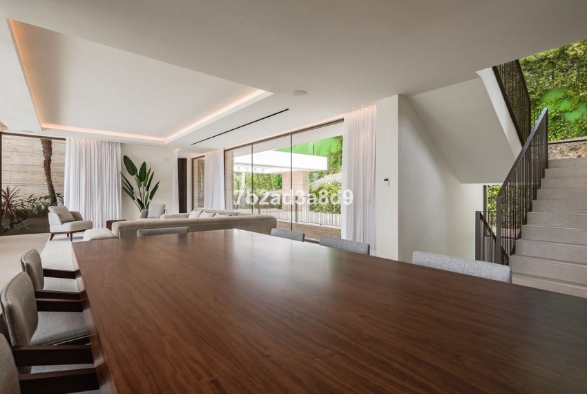 R5040205-Villa-For-Sale-El-Paraiso-Detached-5-Beds-919-Built-9