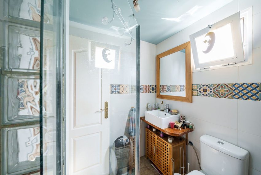 R5040226-Villa-For-Sale-Nagueles-Semi-Detached-3-Beds-181-Built-13