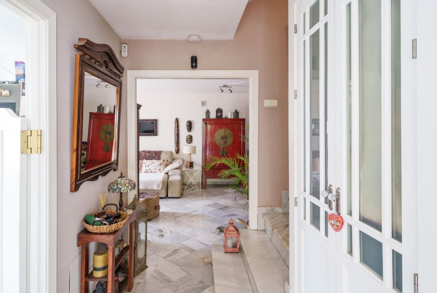 R5040226-Villa-For-Sale-Nagueles-Semi-Detached-3-Beds-181-Built-5