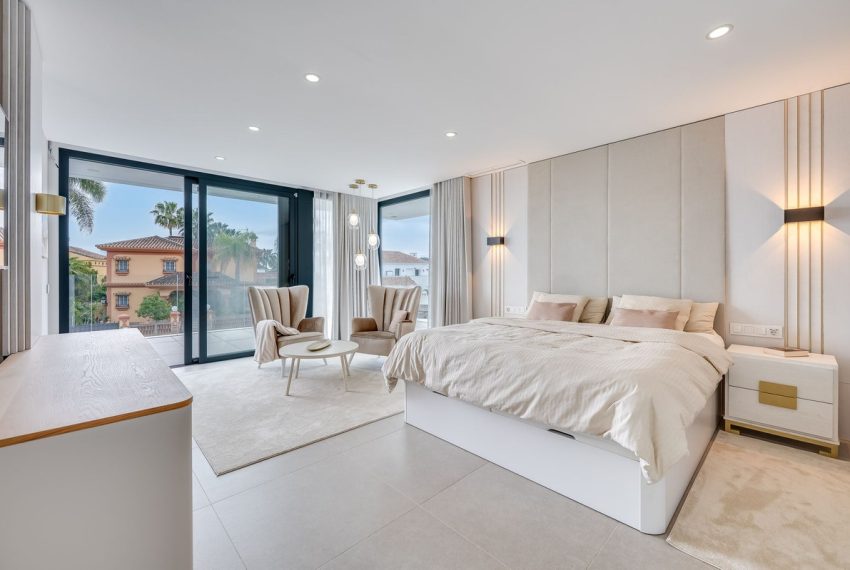 R5040343-Villa-For-Sale-San-Pedro-de-Alcantara-Detached-5-Beds-642-Built-8