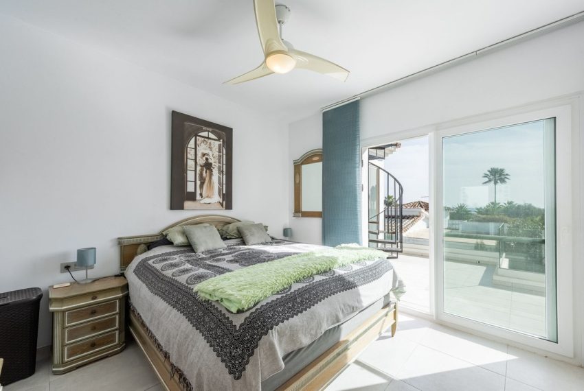 R5040694-Villa-For-Sale-Costalita-Detached-3-Beds-297-Built-14