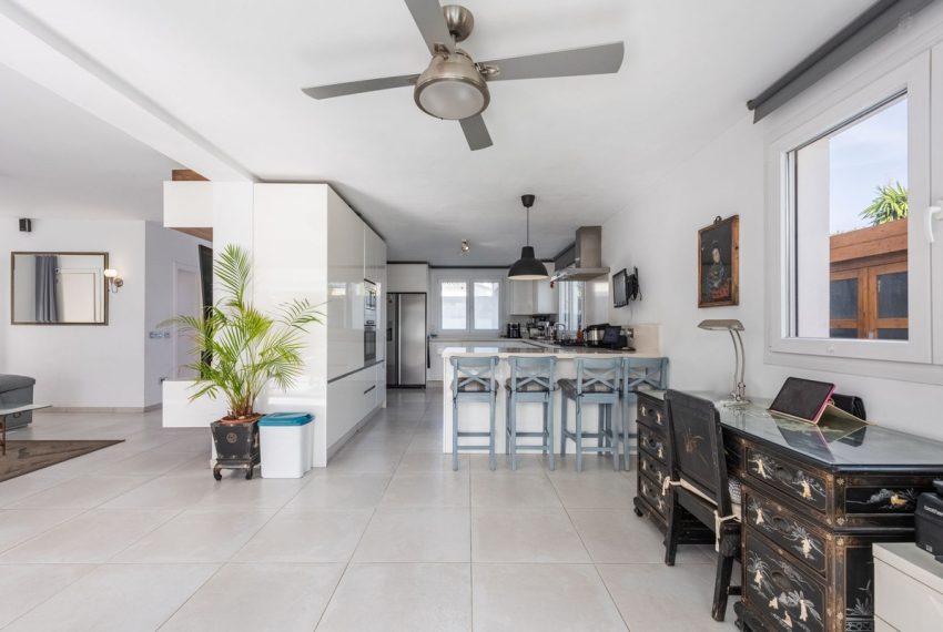 R5040694-Villa-For-Sale-Costalita-Detached-3-Beds-297-Built-9
