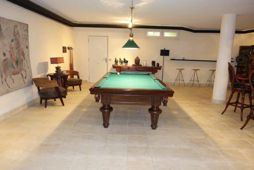 R5041108-Villa-For-Sale-Puerto-Banus-Detached-5-Beds-380-Built-1