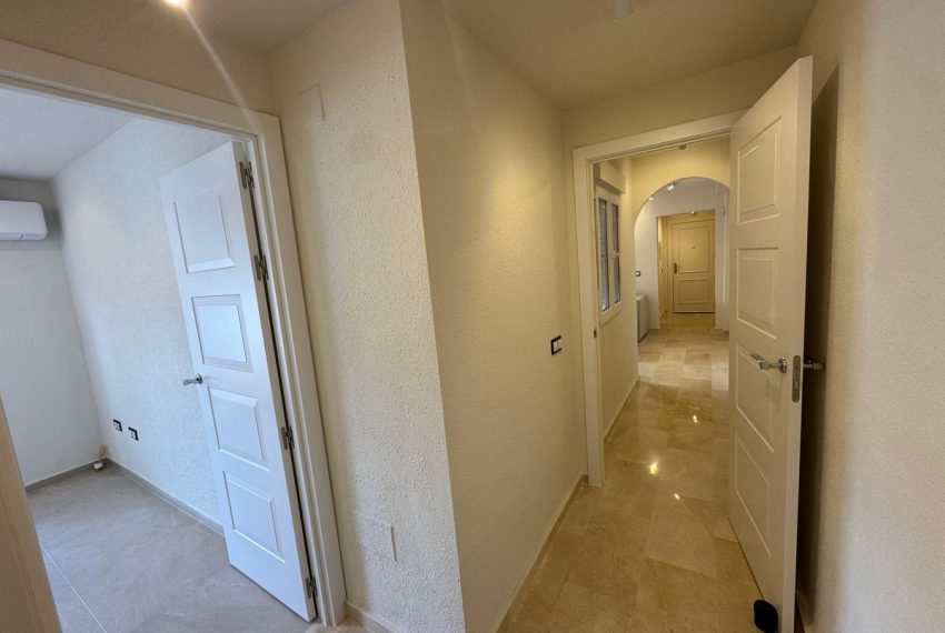 R5041153-Apartment-For-Sale-Benahavis-Penthouse-1-Beds-68-Built-7