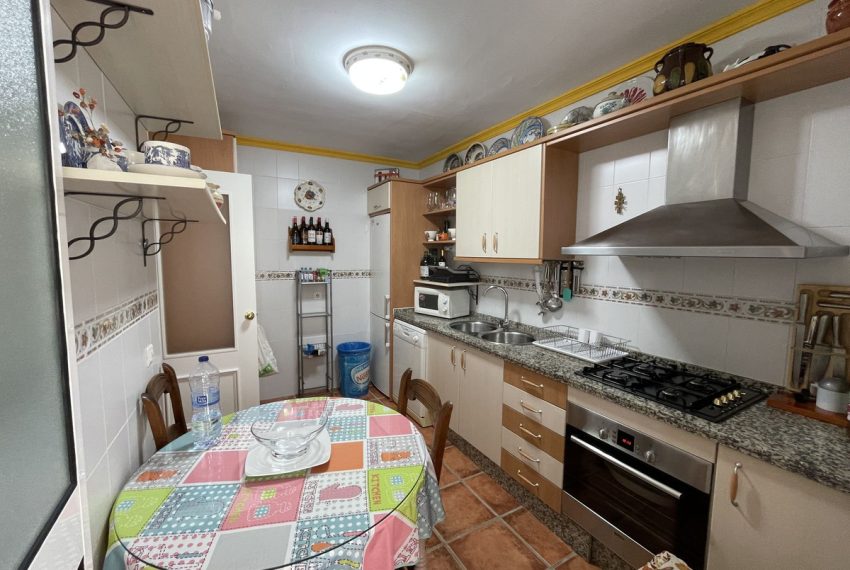 R5041237-Townhouse-For-Sale-Altos-de-los-Monteros-Terraced-4-Beds-95-Built-1