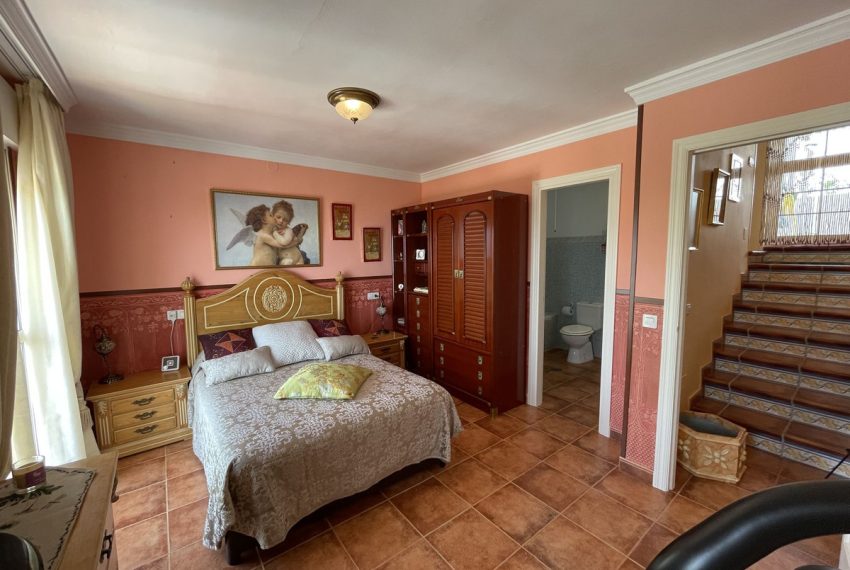 R5041237-Townhouse-For-Sale-Altos-de-los-Monteros-Terraced-4-Beds-95-Built-10