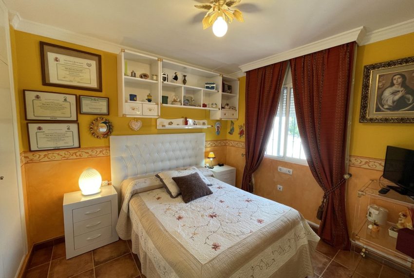 R5041237-Townhouse-For-Sale-Altos-de-los-Monteros-Terraced-4-Beds-95-Built-15