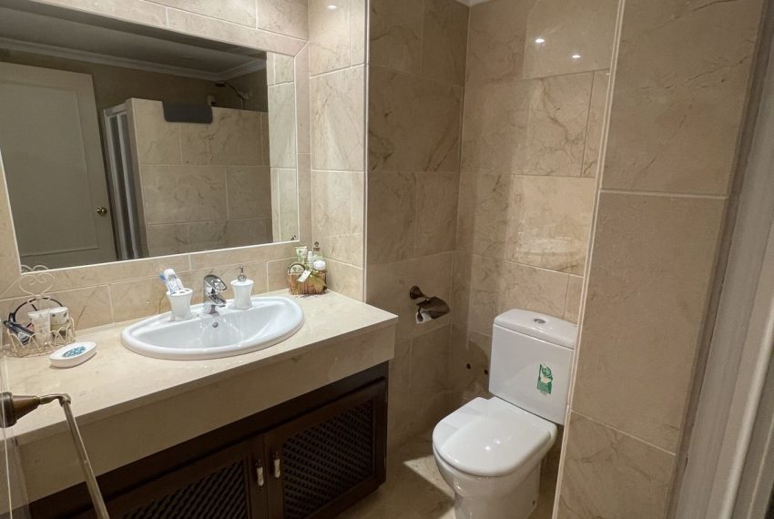 R5041237-Townhouse-For-Sale-Altos-de-los-Monteros-Terraced-4-Beds-95-Built-17