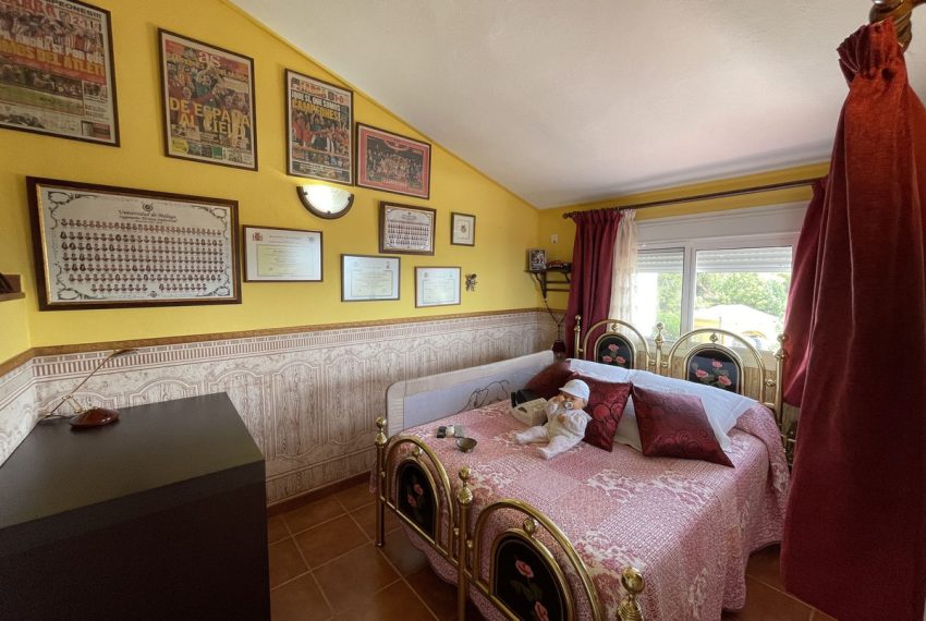 R5041237-Townhouse-For-Sale-Altos-de-los-Monteros-Terraced-4-Beds-95-Built-19