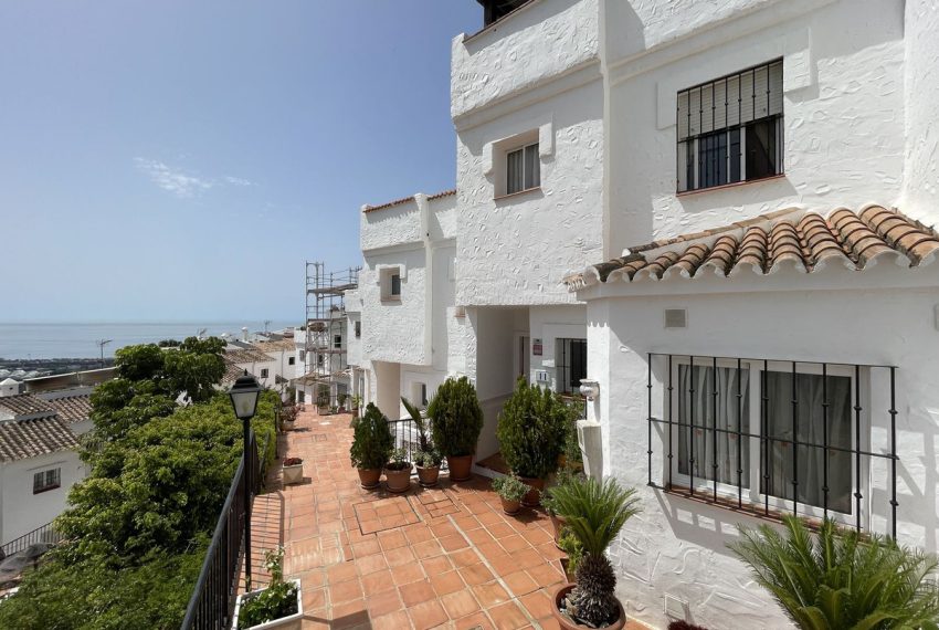 R5041237-Townhouse-For-Sale-Altos-de-los-Monteros-Terraced-4-Beds-95-Built-3