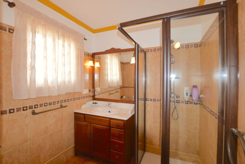 R5041237-Townhouse-For-Sale-Altos-de-los-Monteros-Terraced-4-Beds-95-Built-7
