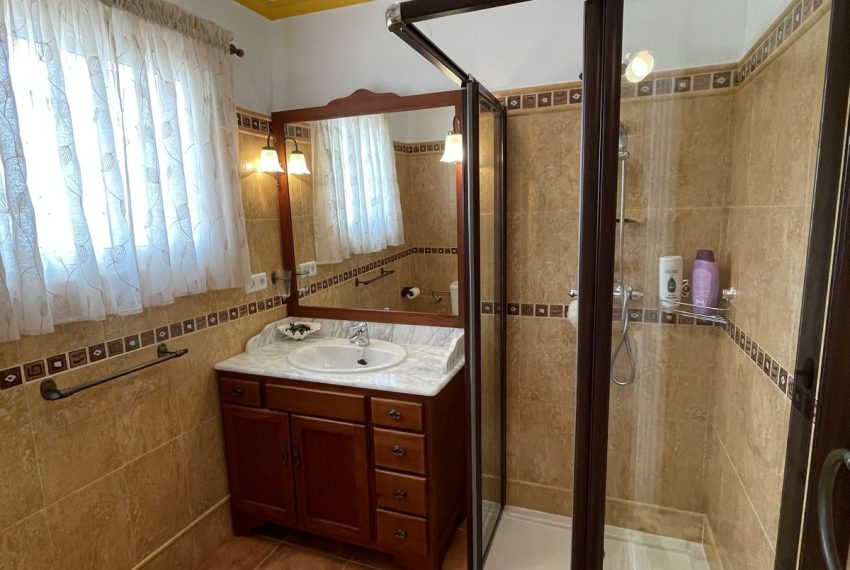 R5041237-Townhouse-For-Sale-Altos-de-los-Monteros-Terraced-4-Beds-95-Built-8