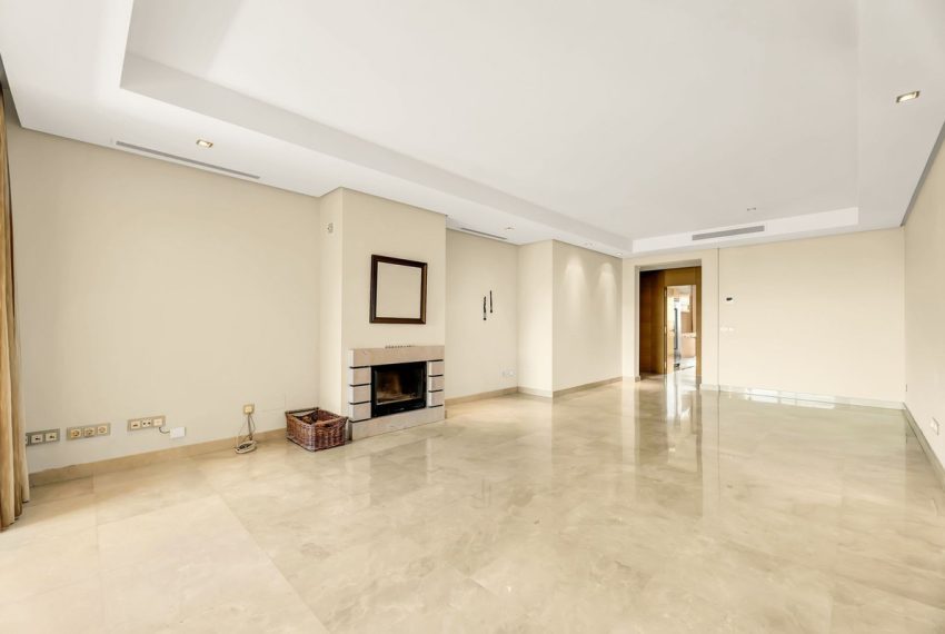R5041783-Apartment-For-Sale-La-Quinta-Ground-Floor-3-Beds-161-Built-3