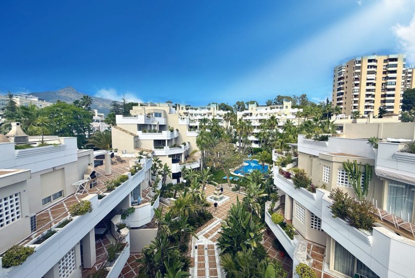 R5041996-Apartment-For-Sale-Nueva-Andalucia-Penthouse-Duplex-3-Beds-161-Built-1