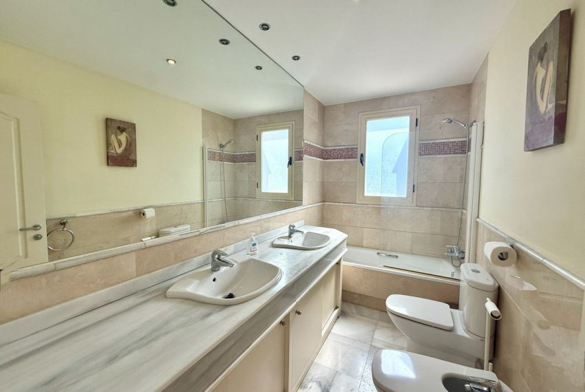 R5041996-Apartment-For-Sale-Nueva-Andalucia-Penthouse-Duplex-3-Beds-161-Built-12