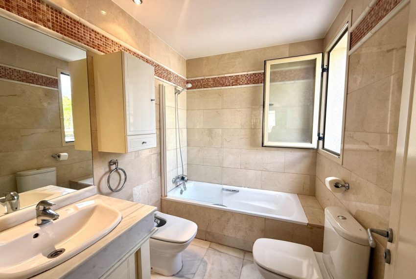 R5041996-Apartment-For-Sale-Nueva-Andalucia-Penthouse-Duplex-3-Beds-161-Built-18