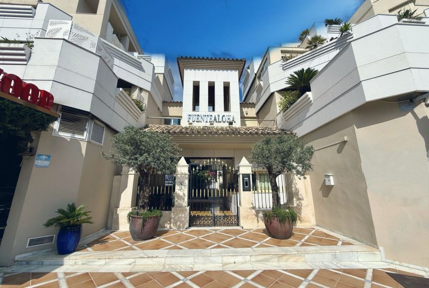 R5041996-Apartment-For-Sale-Nueva-Andalucia-Penthouse-Duplex-3-Beds-161-Built-2