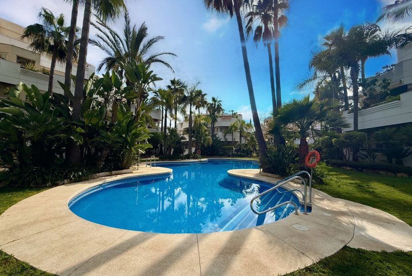 R5041996-Apartment-For-Sale-Nueva-Andalucia-Penthouse-Duplex-3-Beds-161-Built