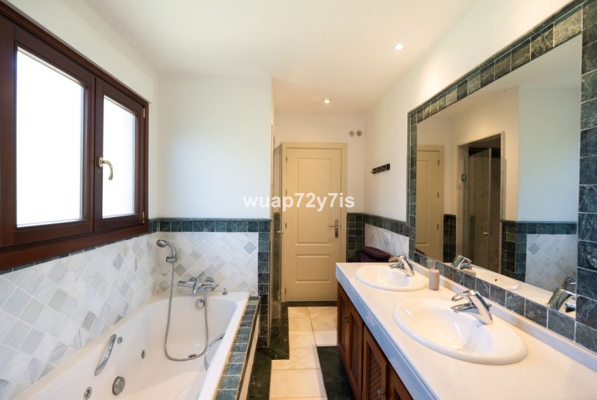 R5042077-Apartment-For-Sale-Marbella-Middle-Floor-3-Beds-153-Built-19