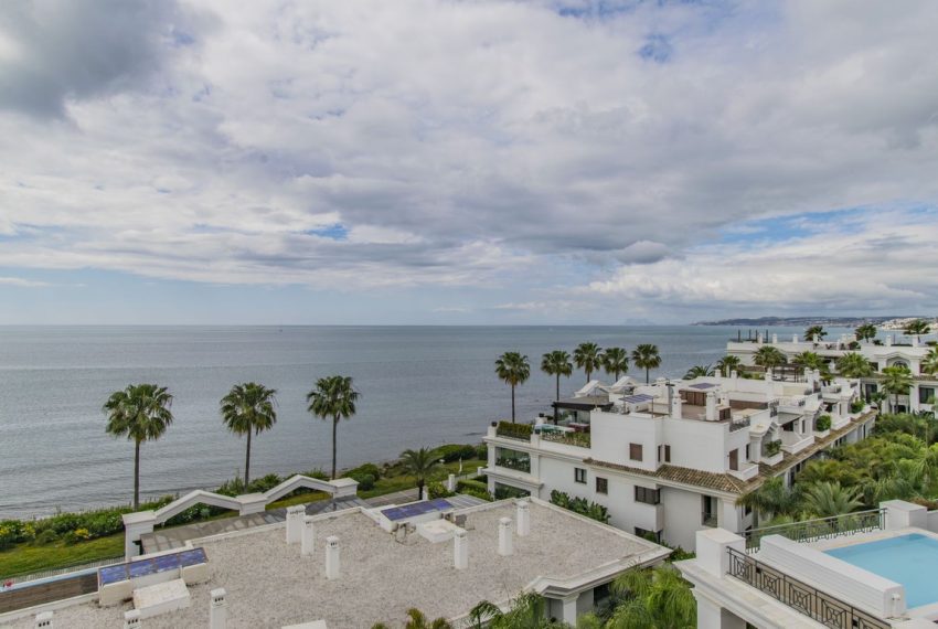 R5042191-Apartment-For-Sale-Estepona-Penthouse-5-Beds-294-Built-1