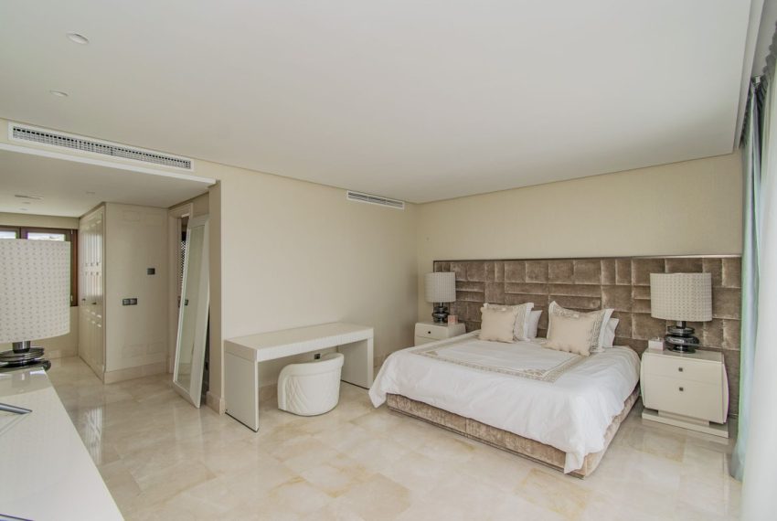 R5042191-Apartment-For-Sale-Estepona-Penthouse-5-Beds-294-Built-13