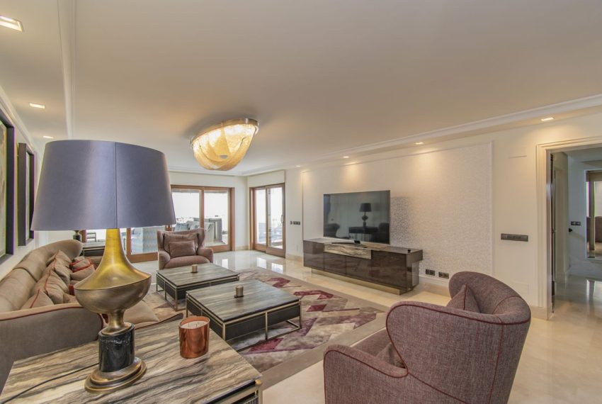R5042191-Apartment-For-Sale-Estepona-Penthouse-5-Beds-294-Built-2