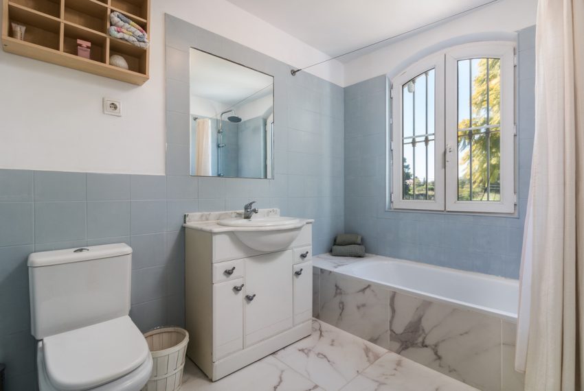 R5042305-Villa-For-Sale-Guadalmina-Alta-Semi-Detached-3-Beds-168-Built-11