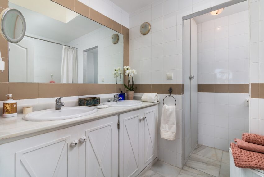 R5042305-Villa-For-Sale-Guadalmina-Alta-Semi-Detached-3-Beds-168-Built-9