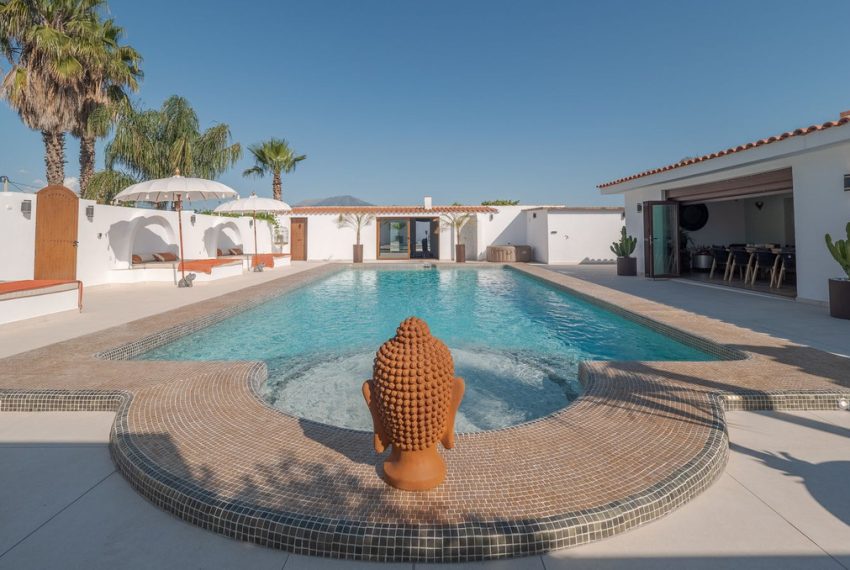 R5043535-Villa-For-Sale-Coin-Finca-4-Beds-318-Built