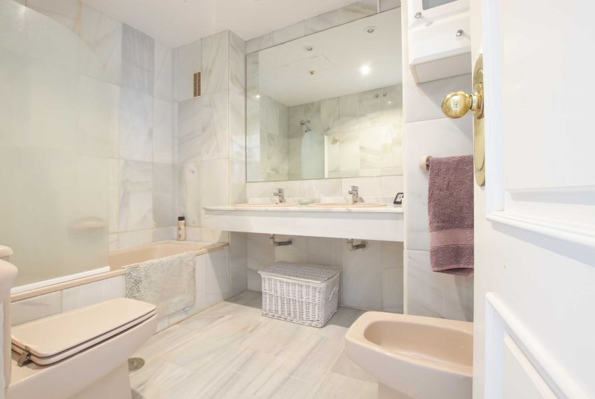 R5043547-Apartment-For-Sale-Nueva-Andalucia-Middle-Floor-2-Beds-107-Built-9
