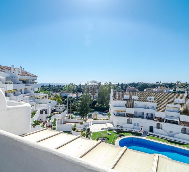 R5043559-Image 1-Penthouse Duplex - 3 Beds - 110 Built