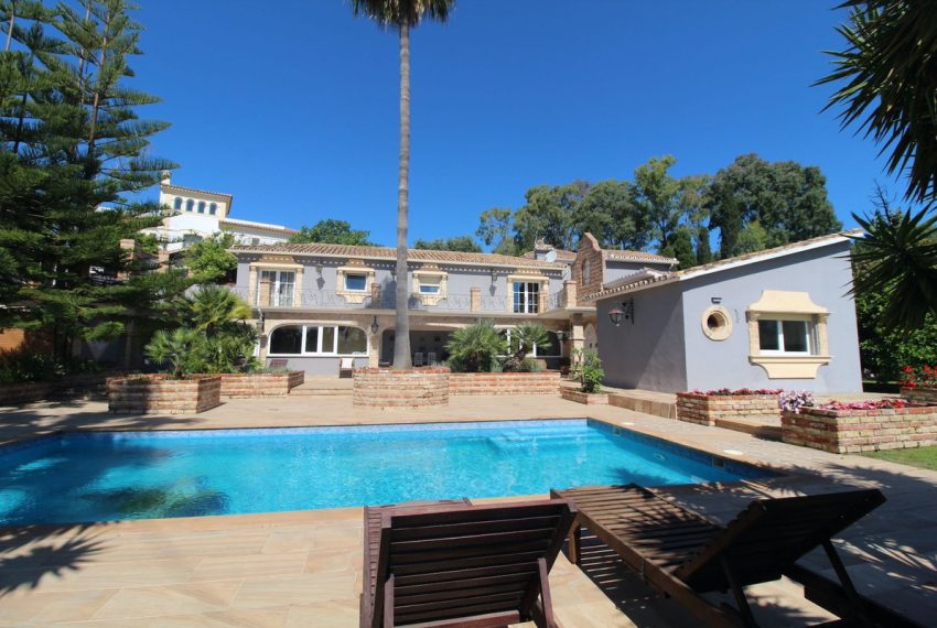 R5043604-Villa-For-Sale-San-Pedro-de-Alcantara-Detached-5-Beds-483-Built