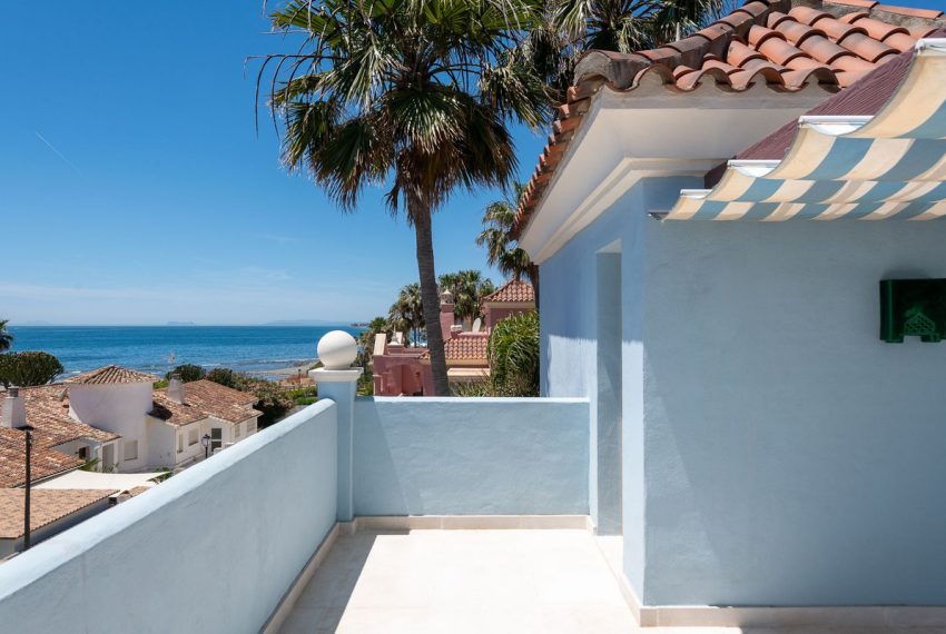 R5043874-Villa-For-Sale-Cortijo-Blanco-Semi-Detached-6-Beds-373-Built-1